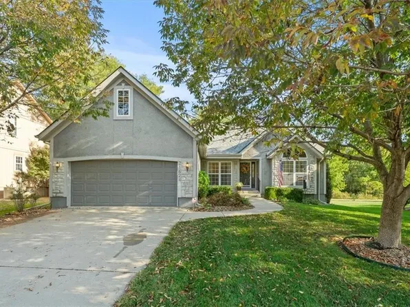 21624 61st St, Shawnee, KS 66218