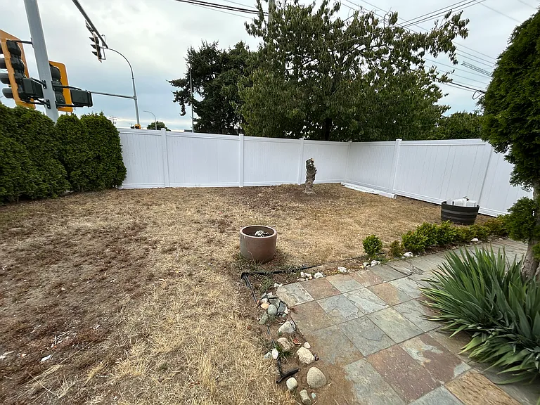 15611 24th Ave — Photo 13