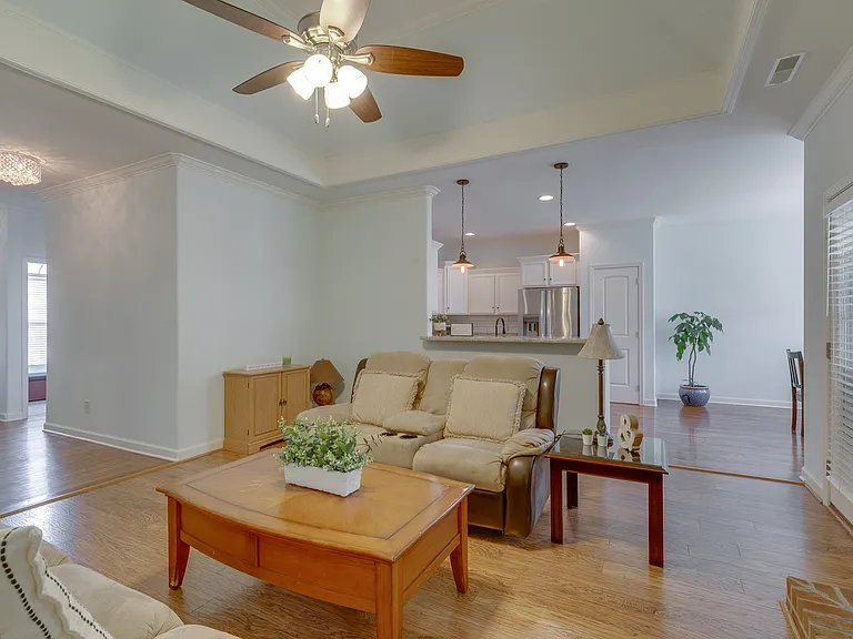 7032 Nickalus Way — Photo 4