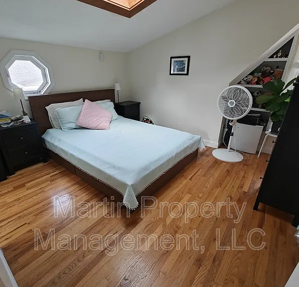 34 Vine St #1 — Photo 10