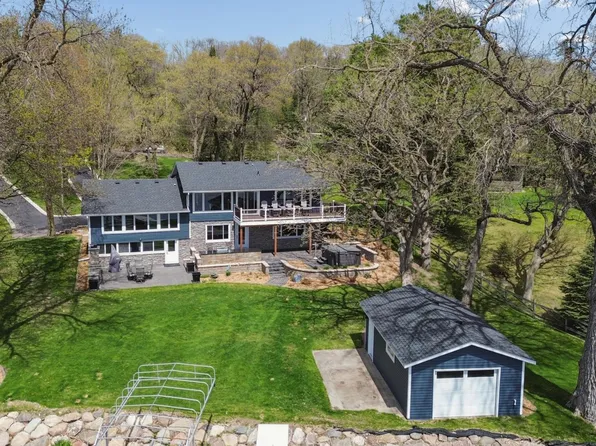 10941 42nd St SE, Clear Lake, MN 55319