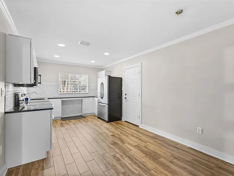 4009 W San Rafael St — Photo 10