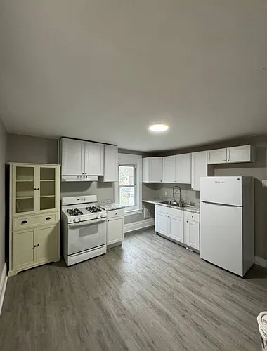 6325 Phillips Ave #2 Photo 1