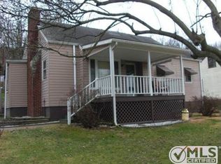 211 Rr 1, New Martinsville, WV 26155