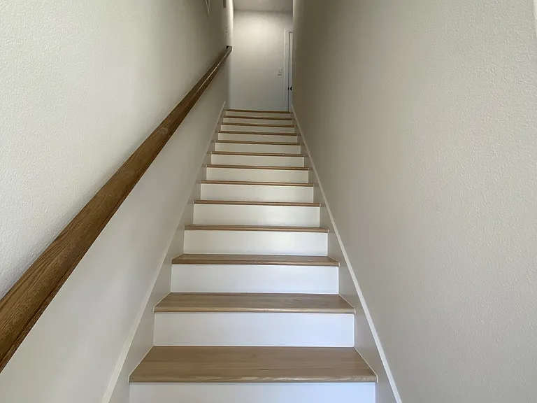 622 W Florence St — Photo 13