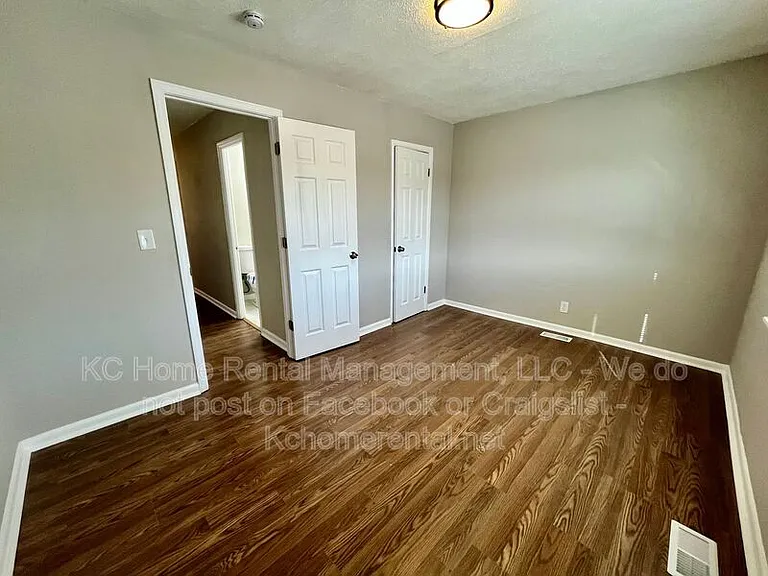 4042 Paseo Blvd — Photo 23