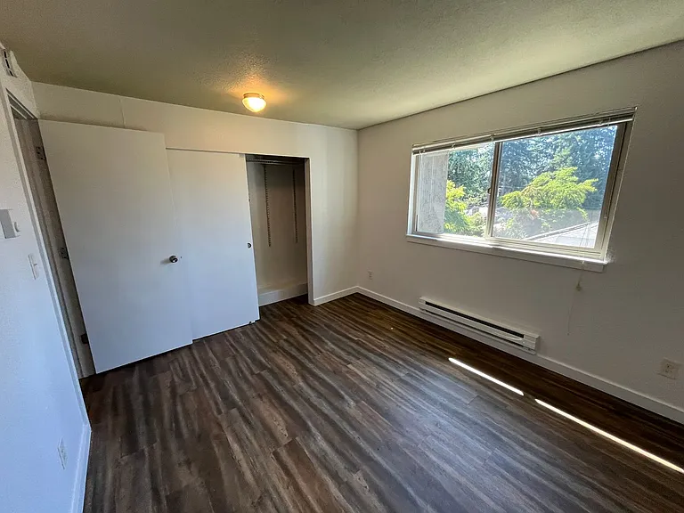 Park Place Apartments — Photo 3