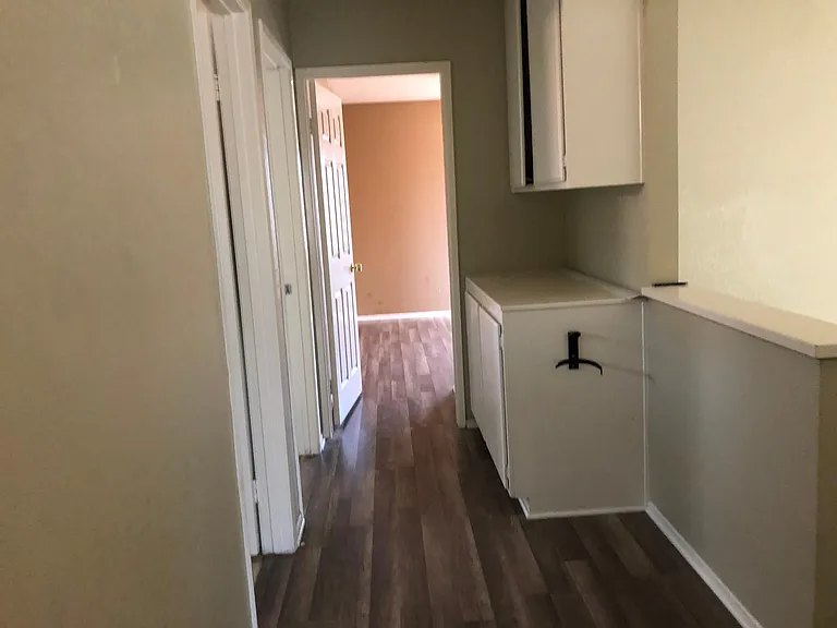 21434 Townsendia Ave — Photo 12