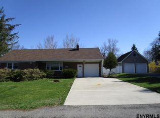 11 Malpass Rd, Albany, NY 12203