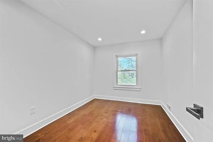 10222 Arizona Cir — Photo 13
