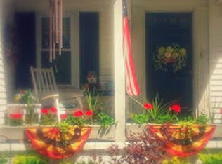 33 Old Jarvis Ave, Holyoke, MA 01040