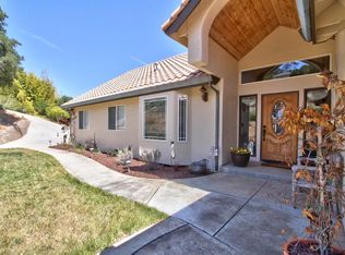 18455 Meadow Ridge Rd, Salinas, CA 93907