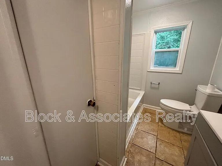 87 Robert Thompson Rd — Photo 48