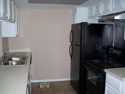 5th image of 2505 Wedglea Dr APT 237