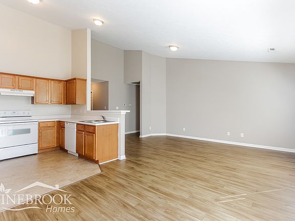5th image of 7746 Trisa Ct