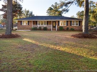 355 Pinehaven Dr, Raeford, NC 28376