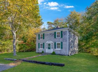 11 Captains Ln, Mattapoisett, MA 02739