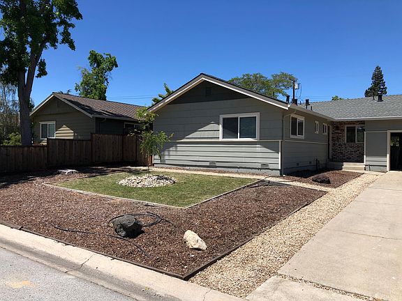 2nd image of 18313 Vanderbilt Dr