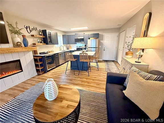 4th image of 304 Southwood Shores Pl #2D
