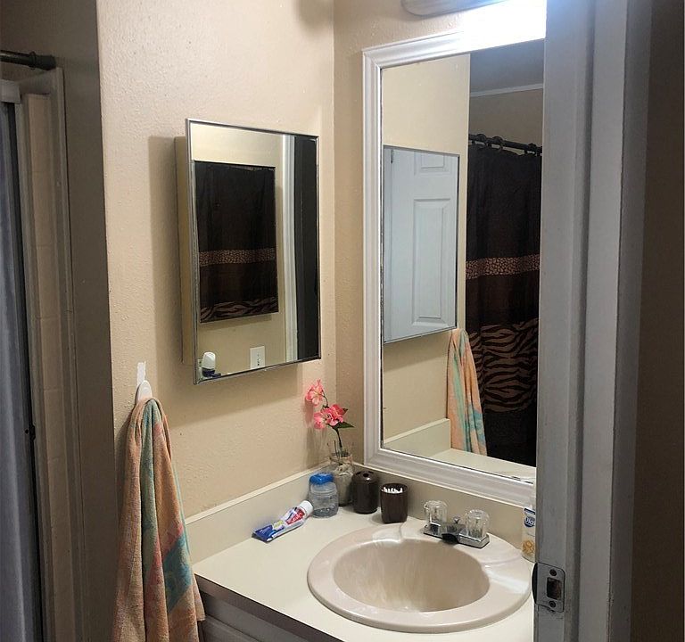 2nd image of 27361 Sierra Hwy Space 31