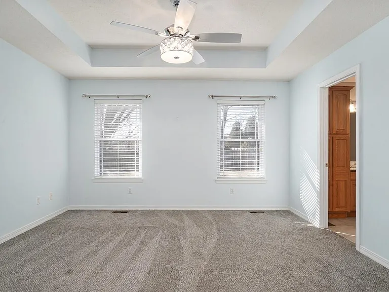 3891 S Hillsdale Ave — Photo 18