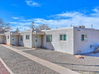 437 Manzano St NE, Albuquerque, NM, 87108