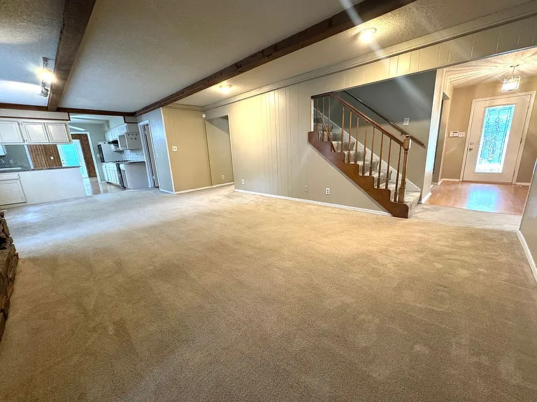 8406 S Gary Ave — Photo 9