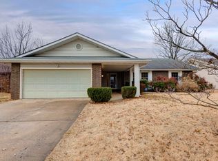 2535 S Delaware Ave, Springfield, MO 65804