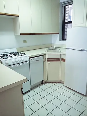 Rented by AJ Clarke | media 14