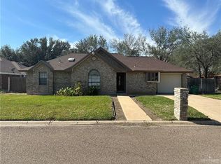 702 Azucenas St, Palmview, TX 78572