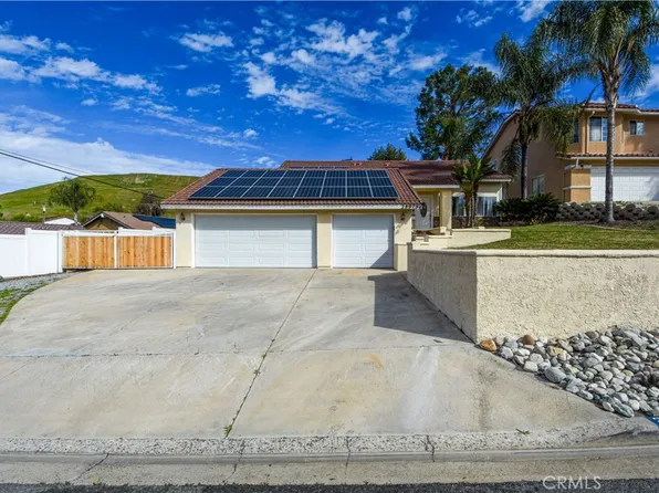 28970 Vacation Dr, Canyon Lake, CA 92587