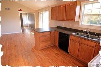 4th image of 244 W Skyline Dr