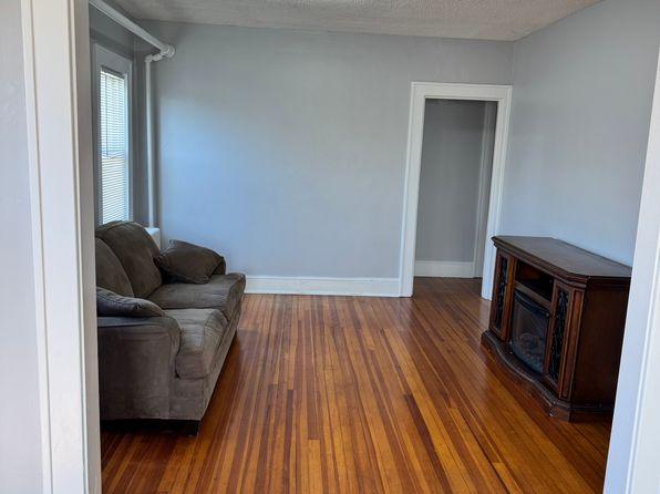 138 Steiner Ave APT 1