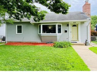 5825 Zenith Ave S, Edina, MN 55410