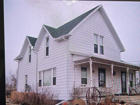 101 Ferry Rd, Miles, IA 52064