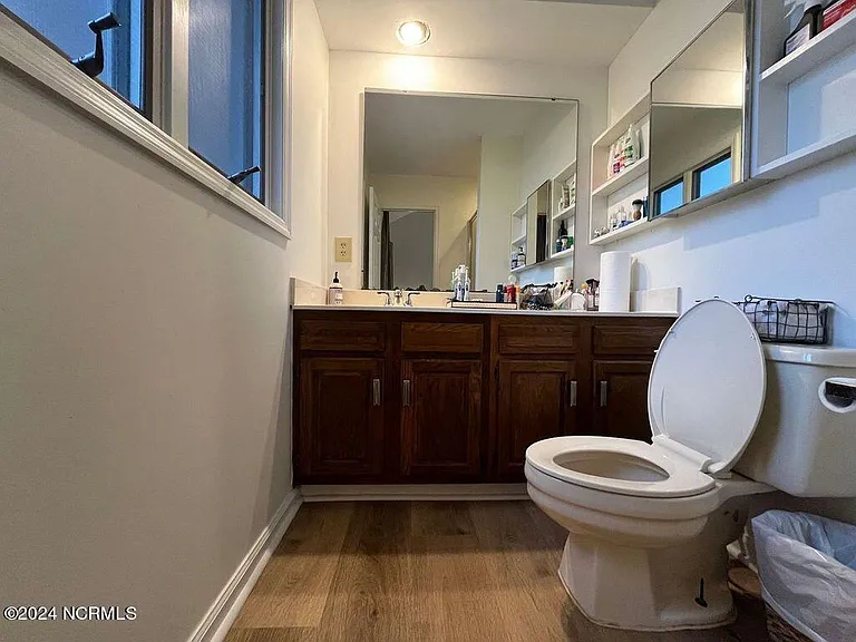 220 Drumar Ct — Photo 27