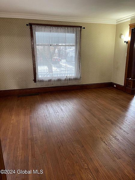 5th image of 94 Prospect Avenue