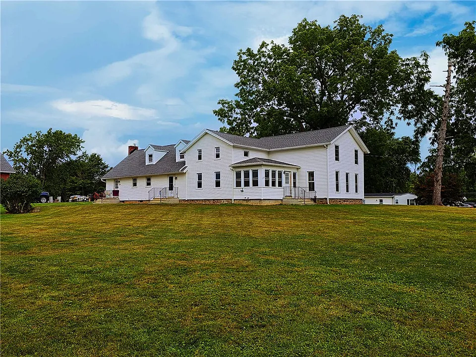 235 Lighthouse Rd