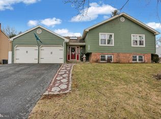 103 Matthew Dr, Sinking Spring, PA 19608