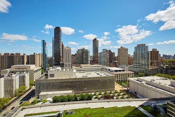 Rented by Brown Harris Stevens | media 11