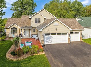 256 Pendryn Hill Curv, Woodbury, MN 55125