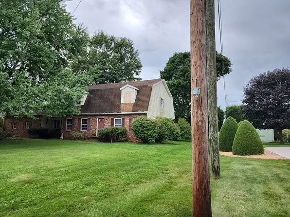 325 Johnson St, West Lafayette, OH 43845