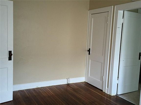 2nd image of 3621 Salem St