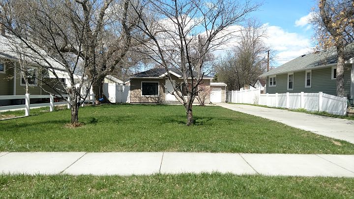 1st image of 211 Burlington Ave