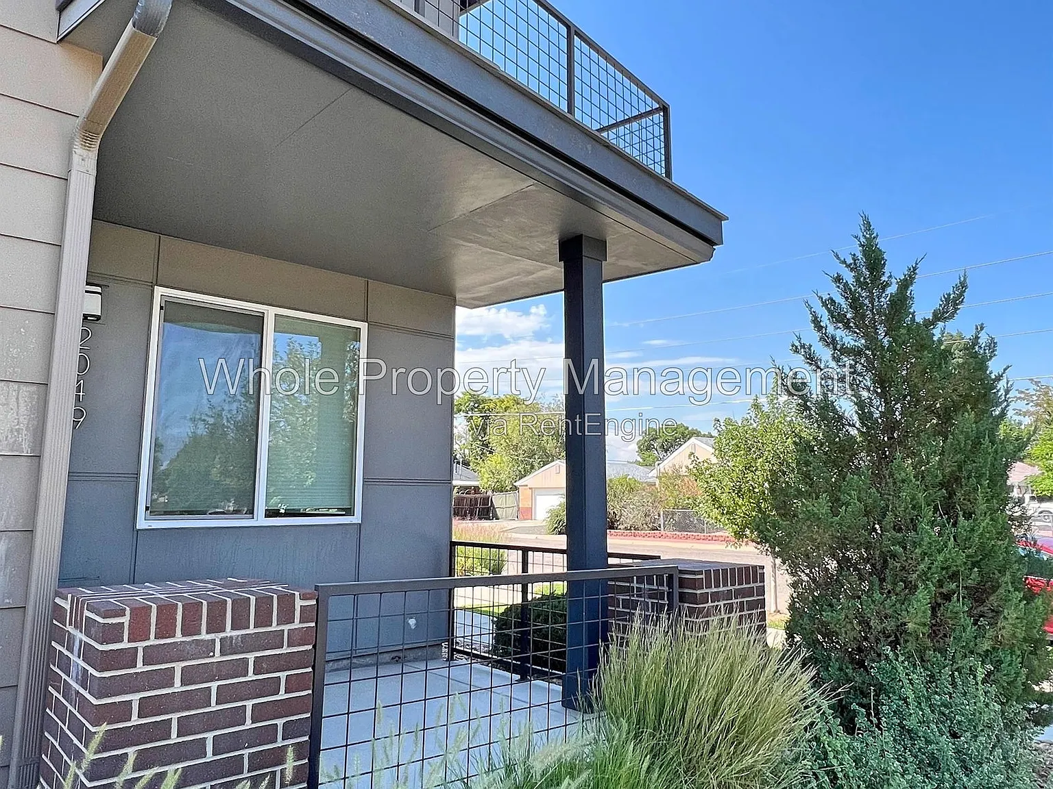 3 bed, 2.5 bath, 1758 sqft, $2,600 — Photo 3