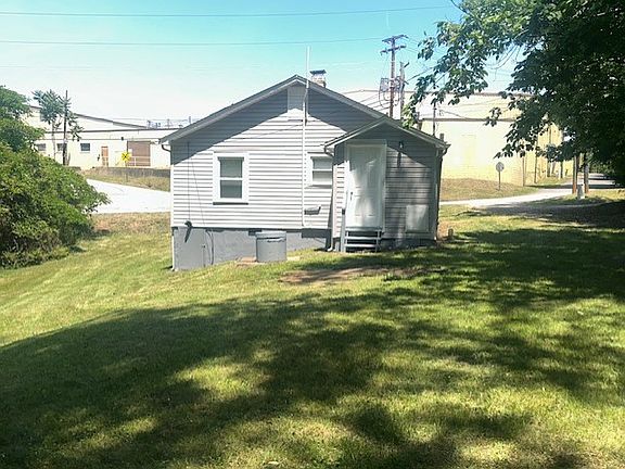 2nd image of 472 Mayfield Rd