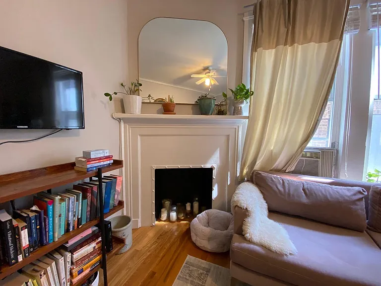 4450 N Ashland Ave — Photo 17