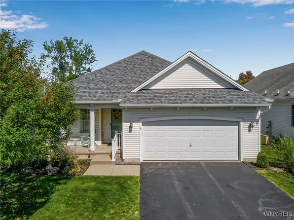 14 Glenfield Dr, Buffalo, NY 14224