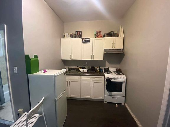 2nd image of 2232 Fulton St APT 1