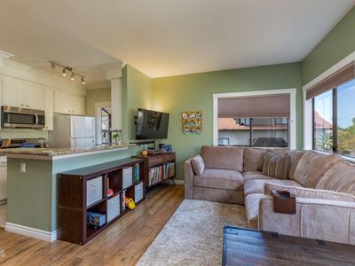 158 Maegan Pl APT 4, Thousand Oaks, CA, 91362